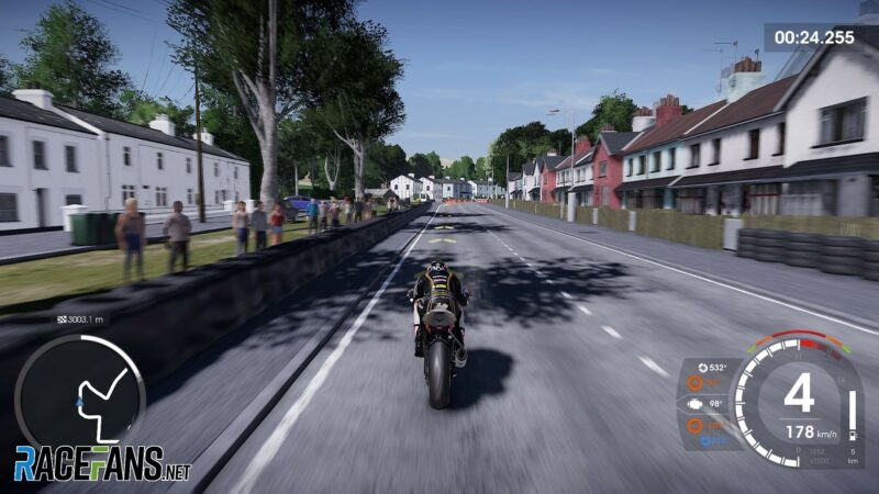TT Isle of Man Ride on the Edge 3 joc
